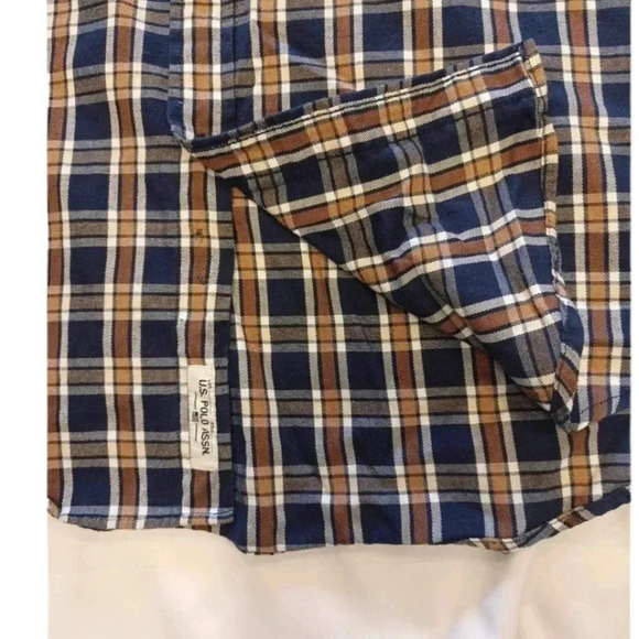 U.S. Polo Assn Brown Plaid Long Sleeve  Dress Shirt Size Medium - Picture 8 of 10